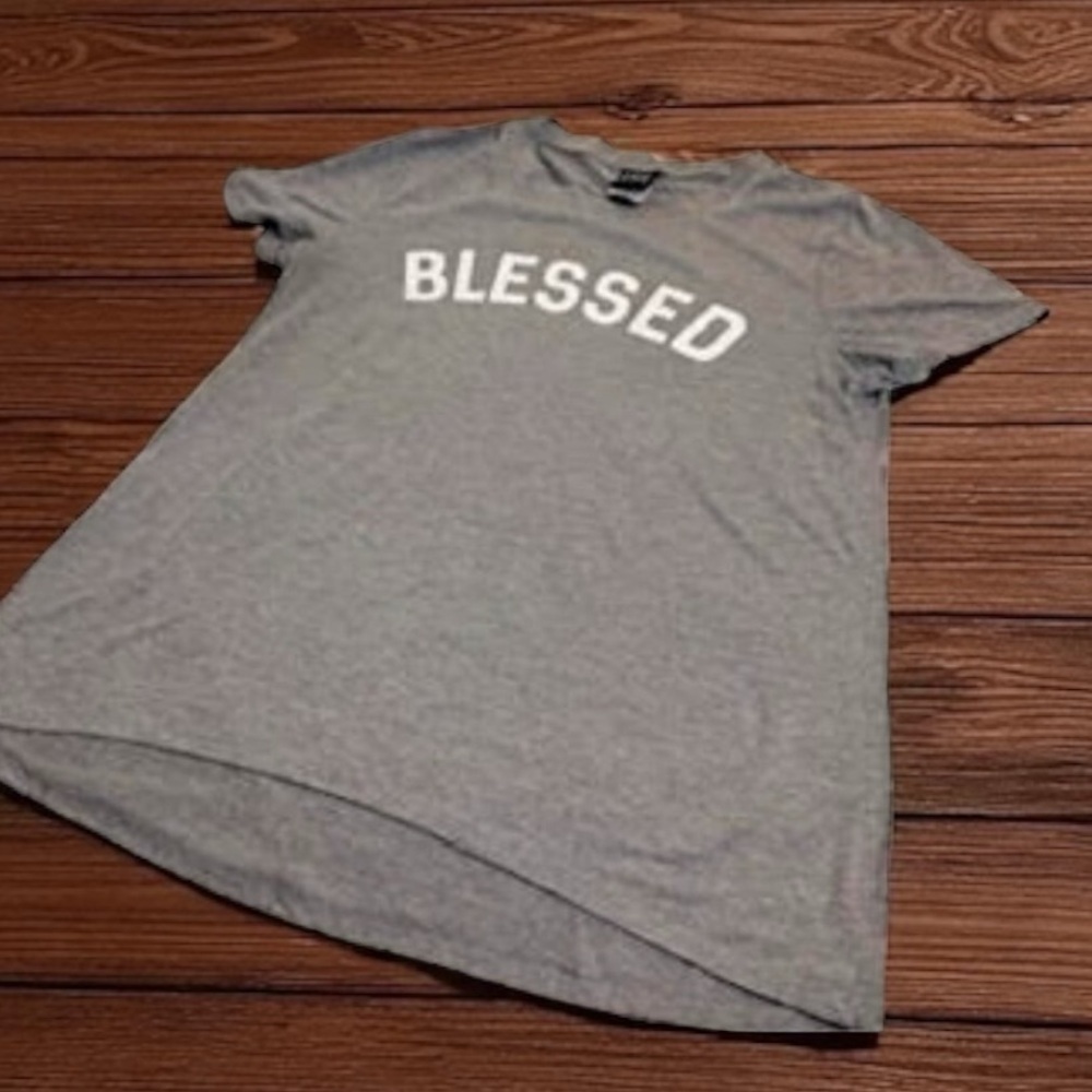 Modern Lux “BLESSED” Graphic Tee – Gray, Size L, Faith-Inspired Shirt